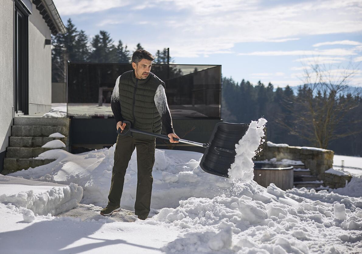 The GARDENA combisystem Snow Shovel ES 50 