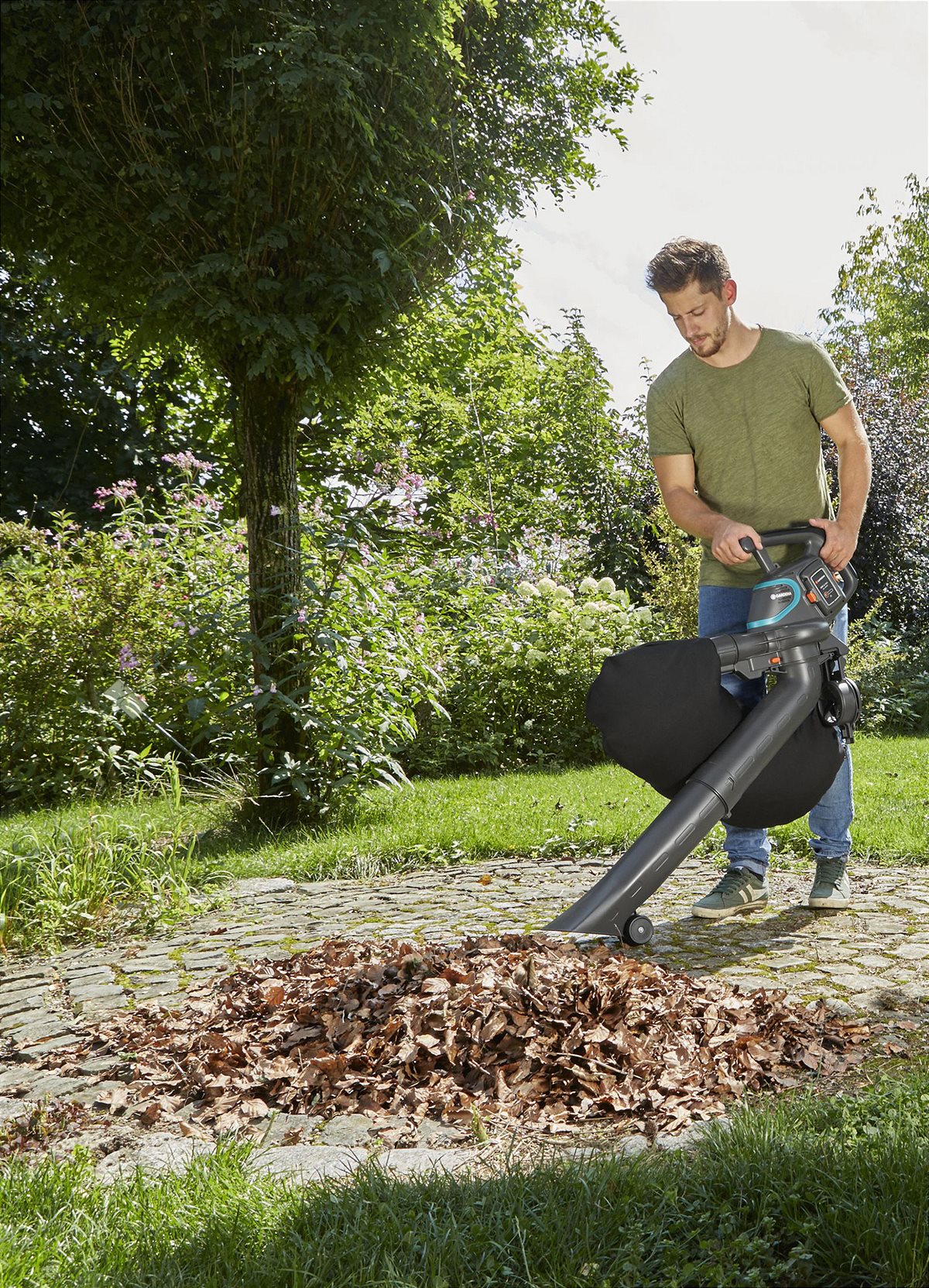 GARDENA hilft beim Ernten, Schneiden und Reinigen