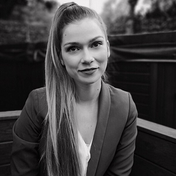 3 FleishmanHillard (en)